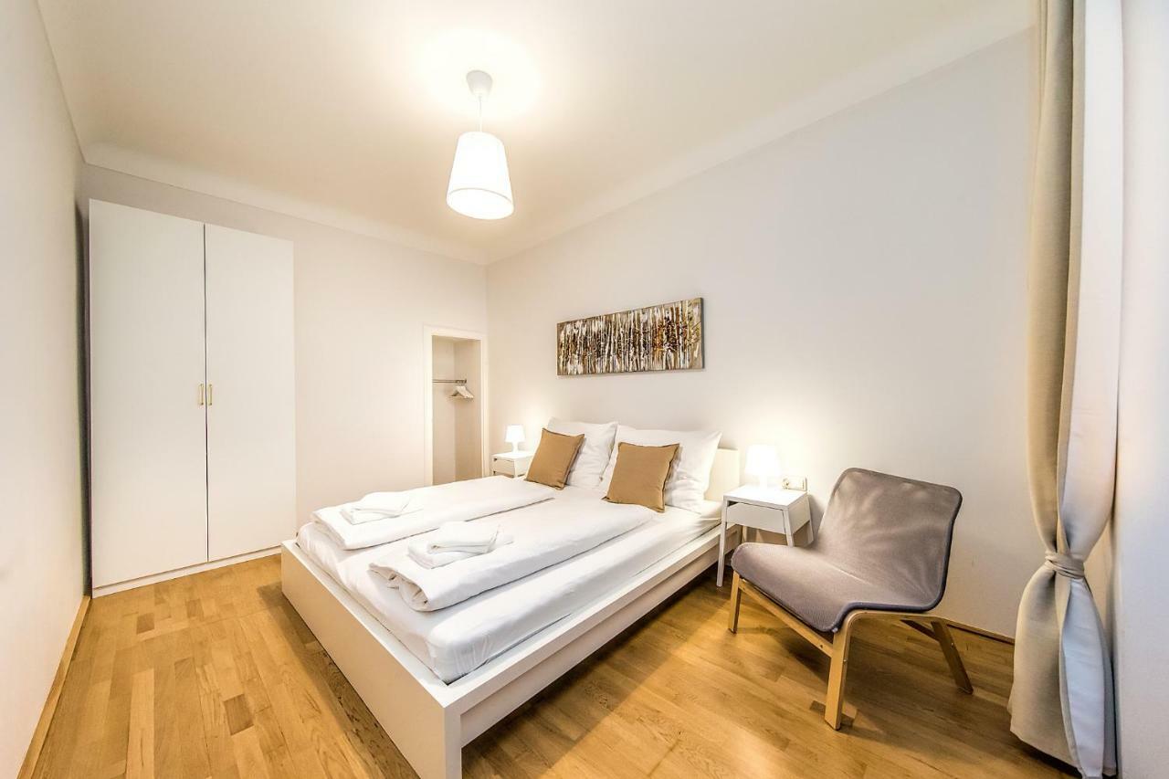 Beautiful City Apartment At Famous Ballgasse Vienna Luaran gambar